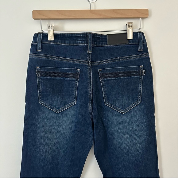 🌱2/$10 | Zengzhi Mid-Rise Jeans - Picture 4 of 7